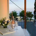 Dorotea Luxury 입소스