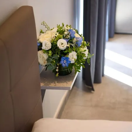 Hotel apartamentowy Dorotea Luxury Ýpsos