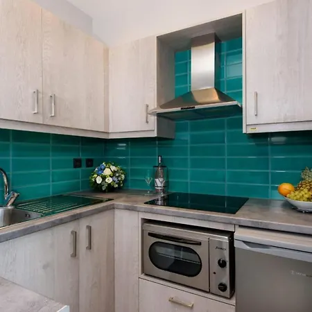 Dorotea Luxury Hotel apartamentowy Ýpsos